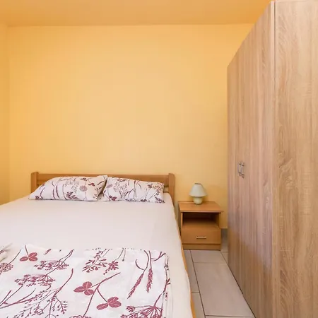 Apartament Amazing In With Wifi Kakma